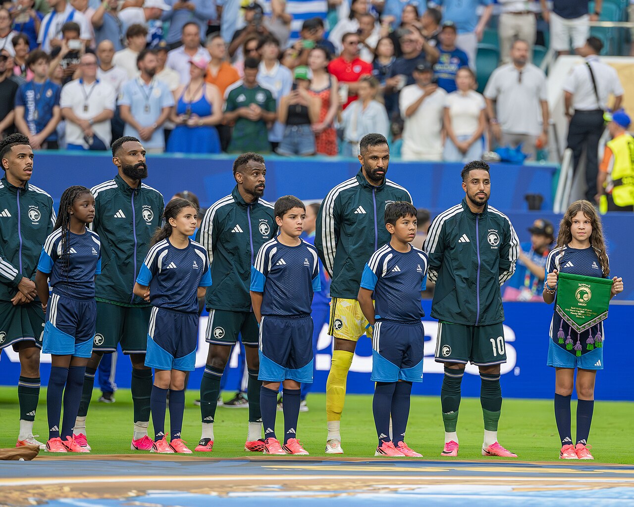 Emotional Cristiano Ronaldo makes heartfelt gesture after match delayed amid Saudi Arabia attacks